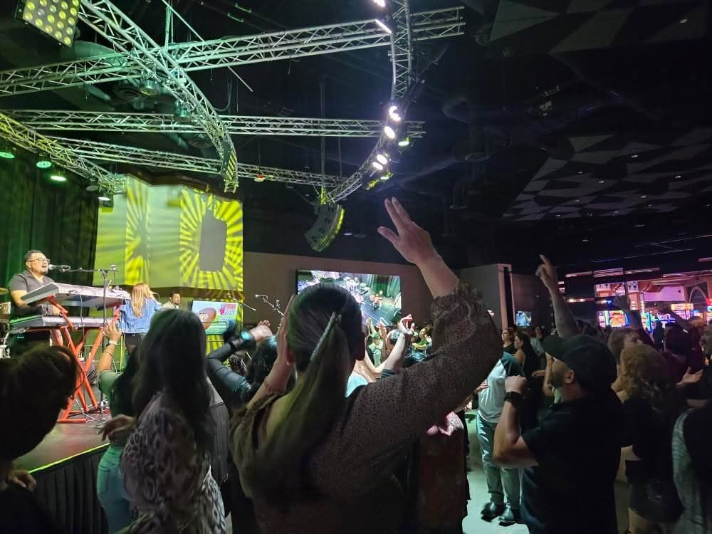 68A78D2E-7495-4AA0-BEF6-321A69E5CA36